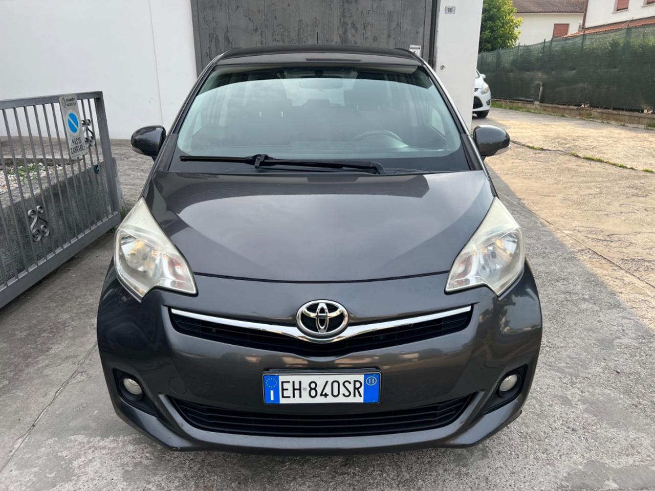 Toyota Verso-S 1.4 Diesel Euro 5 Bassi Consumi Neopatentati