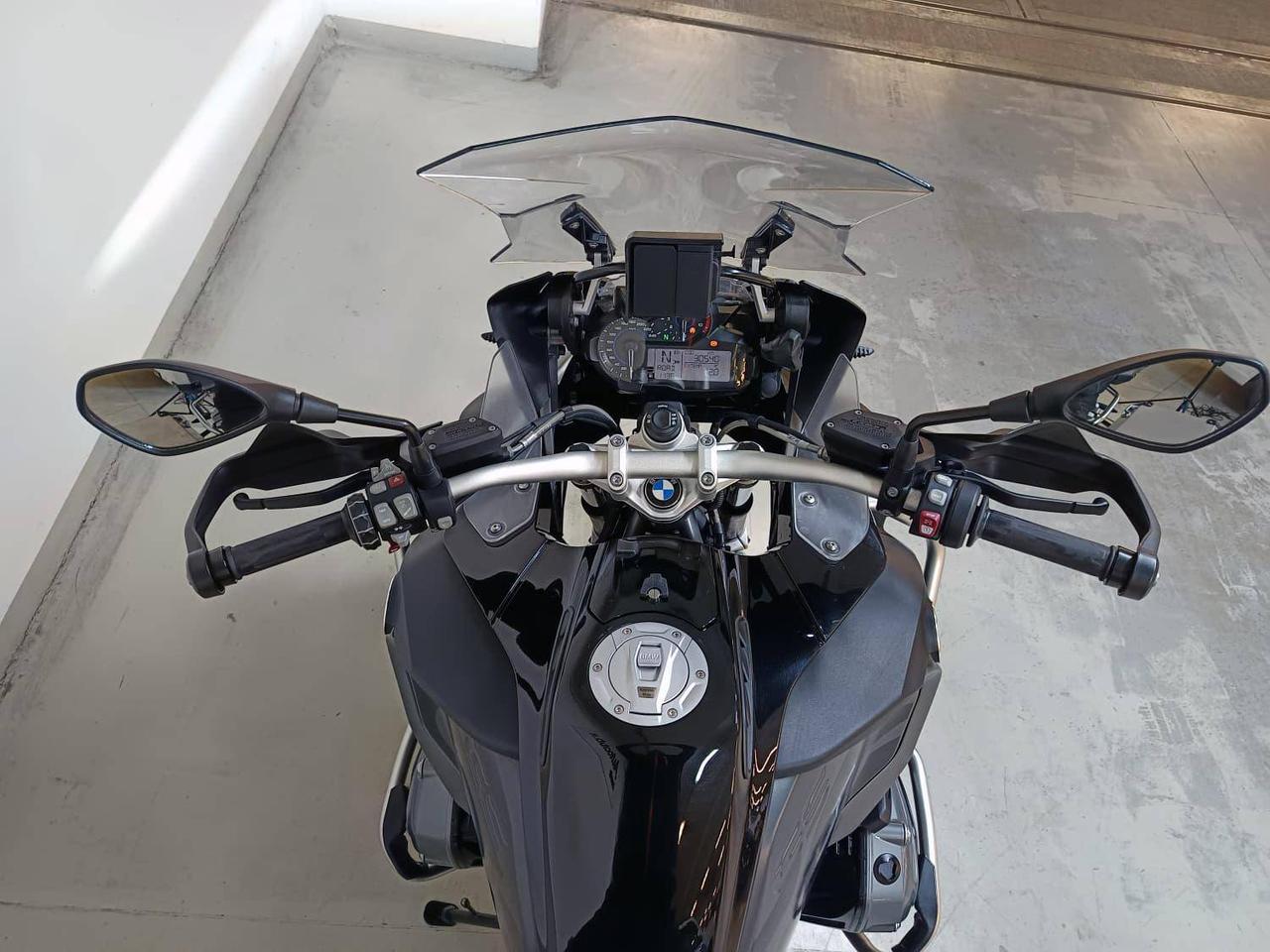 BMW R 1200 GS Adventure Triple Black