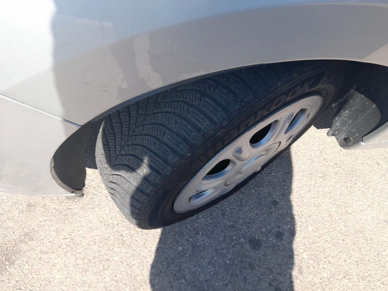 Peugeot 207 1.4cc diesel 12 mesi garanzia-2009