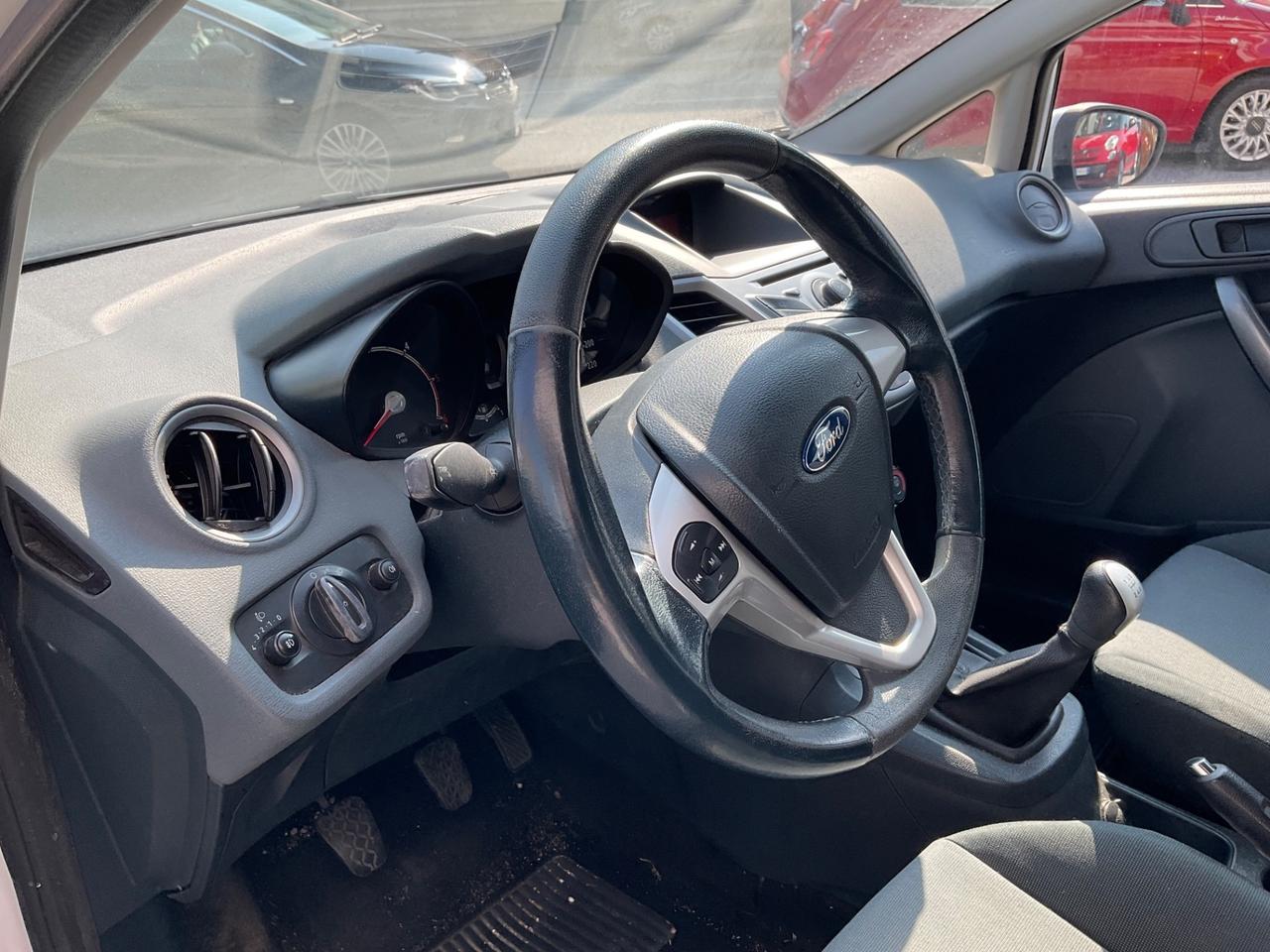 Ford Fiesta Fiesta+ 1.4 TDCi 68CV 5 porte