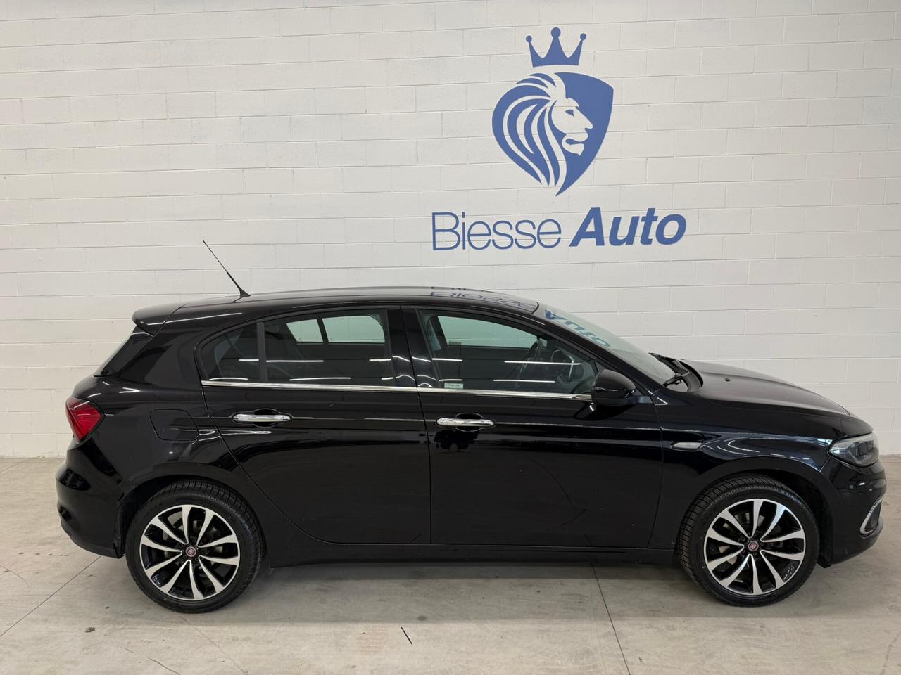 Fiat Tipo 1.6 Mjt S&S 5 porte S-Design