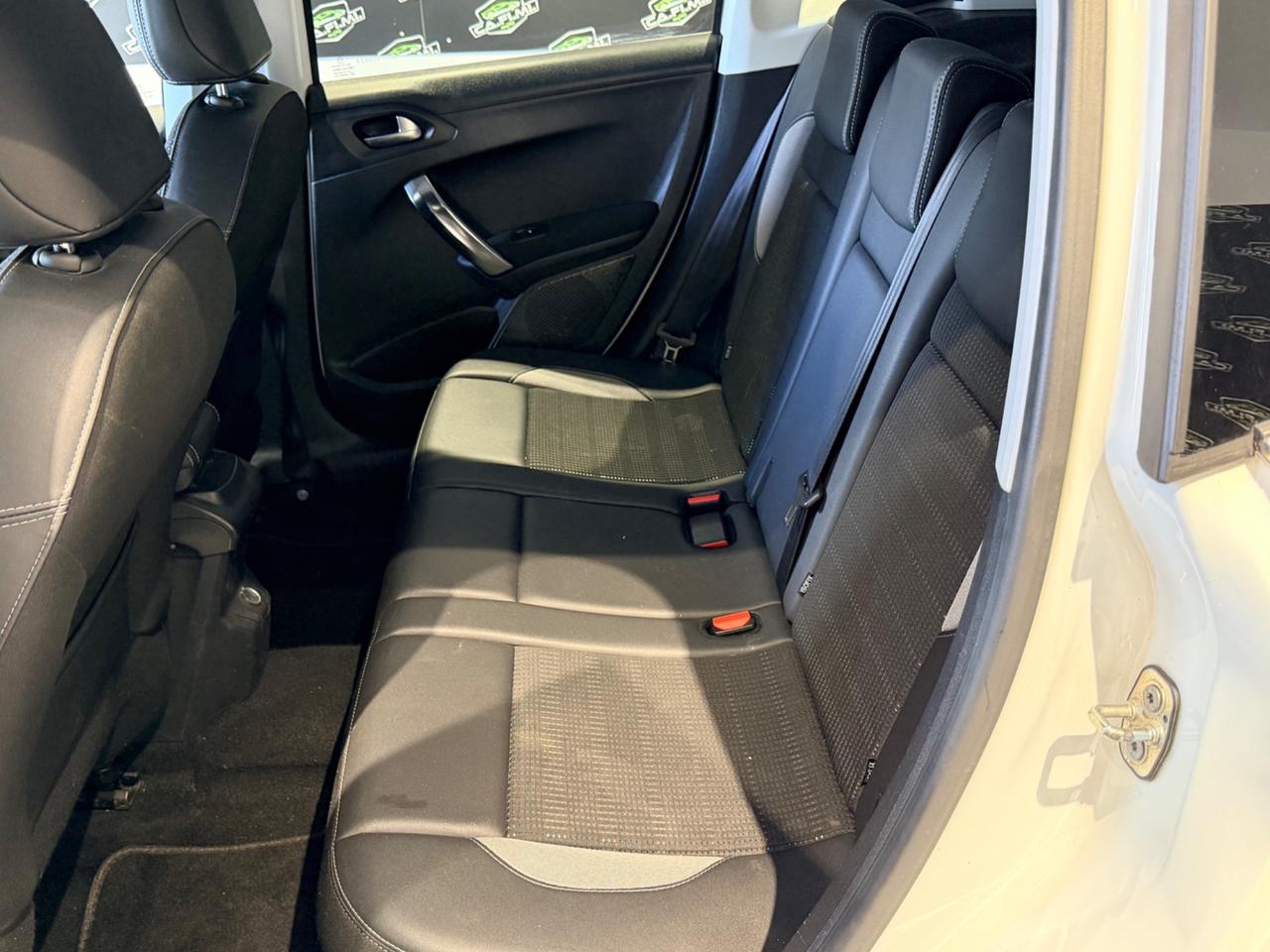Peugeot 2008 - 2016 1.2 PureTech 82 Allure