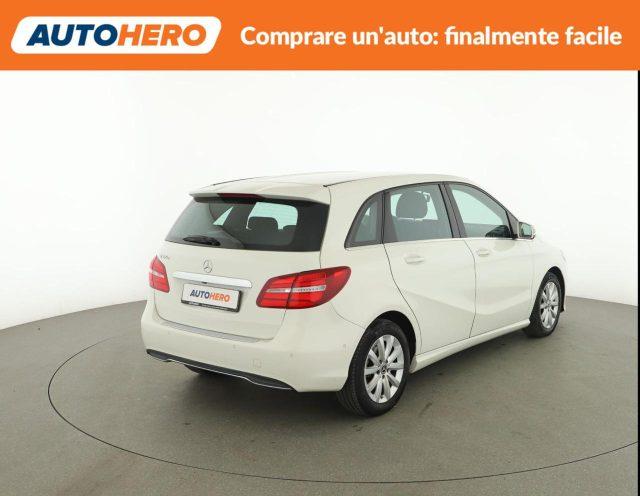 MERCEDES-BENZ B 180 d Business