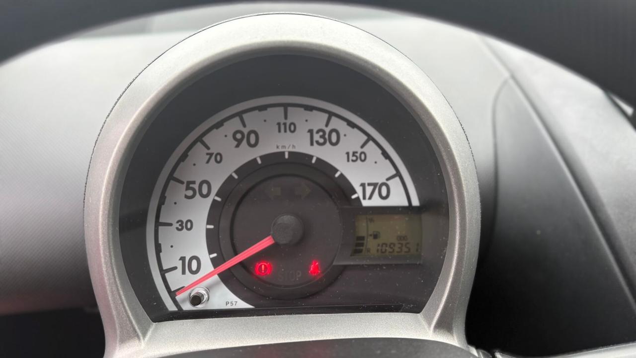 Toyota Aygo 1.0 12V VVT-i 5 porte Lounge Connect