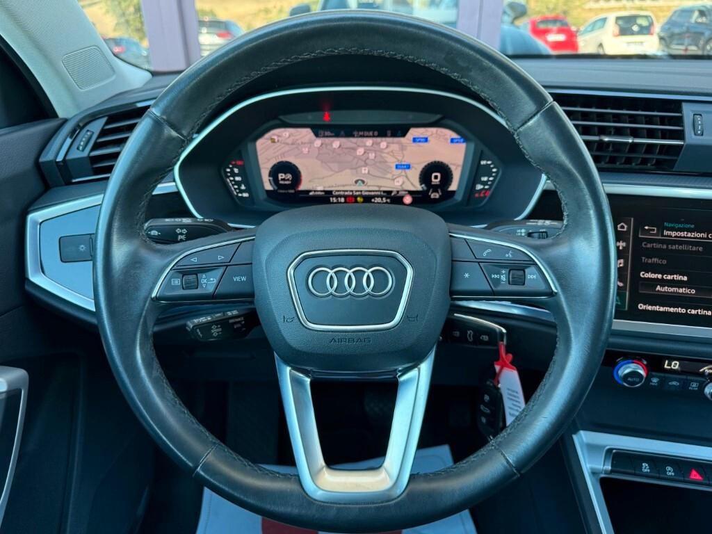 Audi Q3 35 1.5 Tfsi Business Advanced S-Tronic