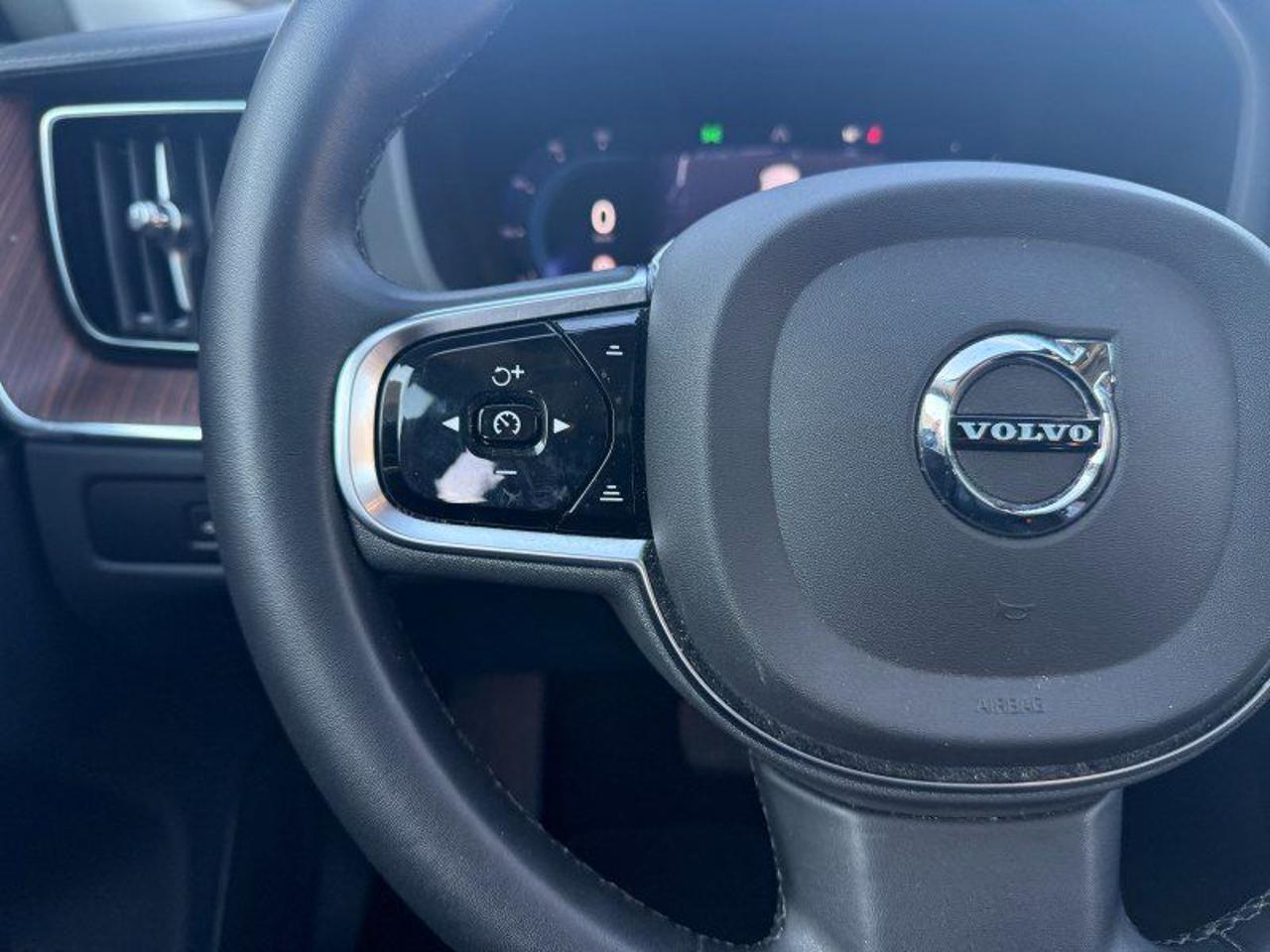 Volvo XC60 T6 Recharge Plug-in Hybrid AWD automatico Ultimate