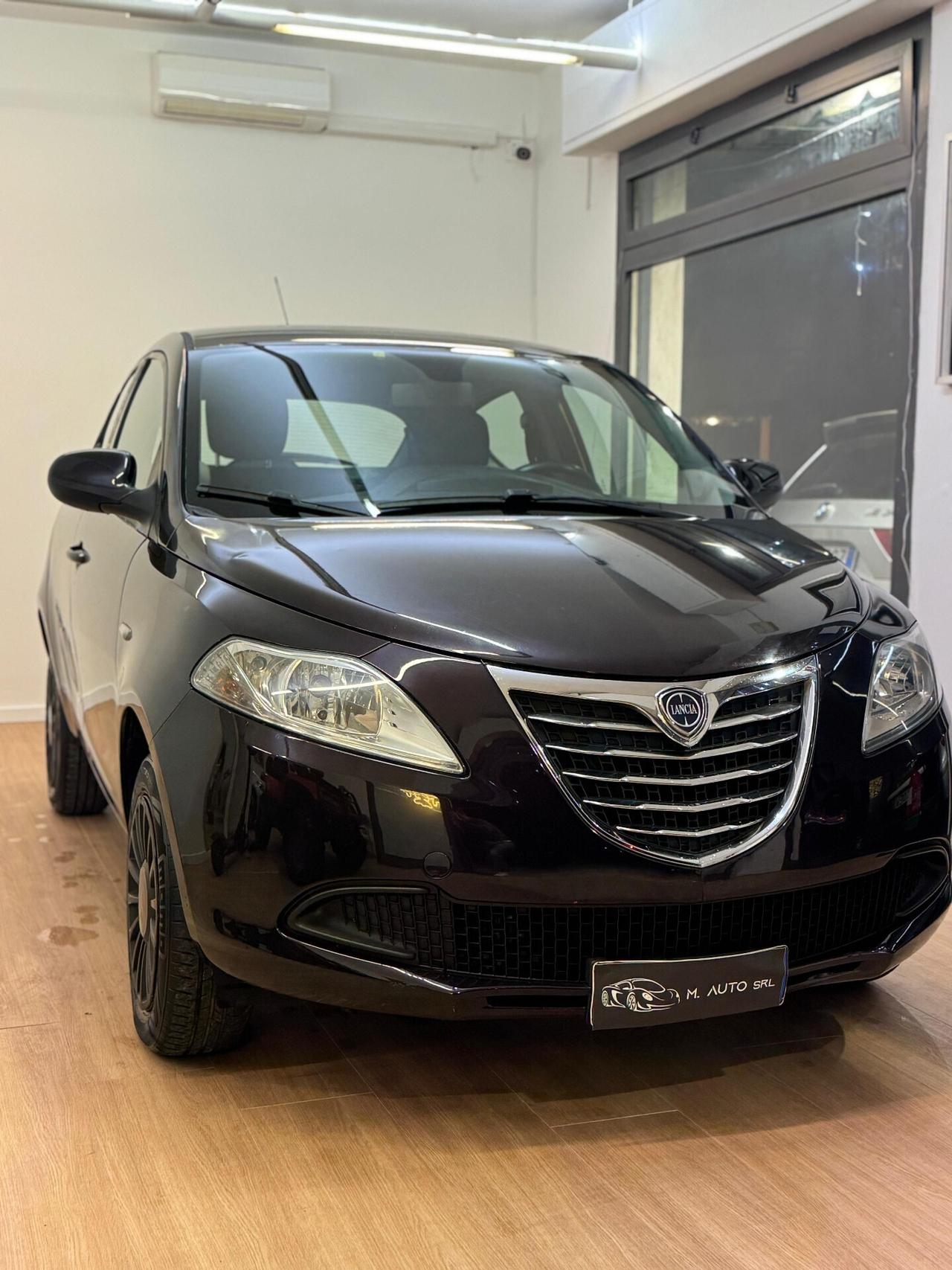 Lancia Ypsilon 0.9 TwinAir 85 CV 5 porte S&S Gold