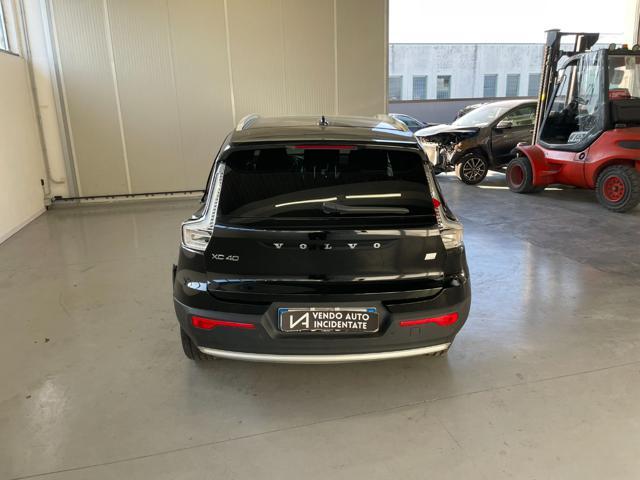 VOLVO XC40 1.5 T4 RECHARGE PLUG-IN HYBRID AUTOMATICO