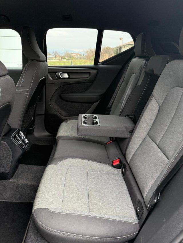 VOLVO XC40 B3 2.0 163cv Core GARANZIA 5 ANNI-IVA ESP.-WINTER