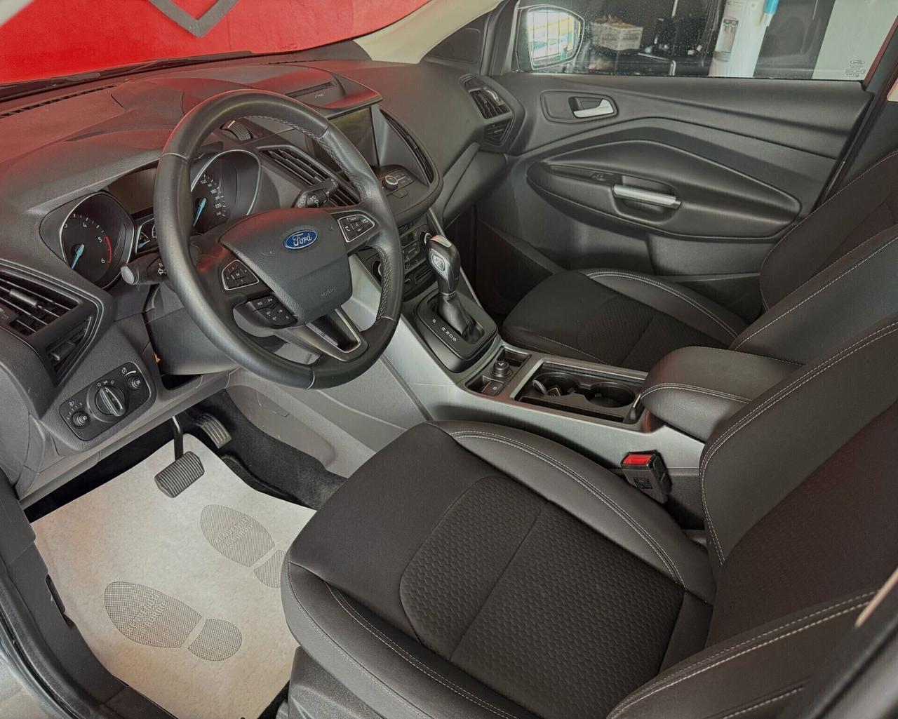 Ford Kuga 2.0 TDCI 120 CV S&S 2WD Powershift Business