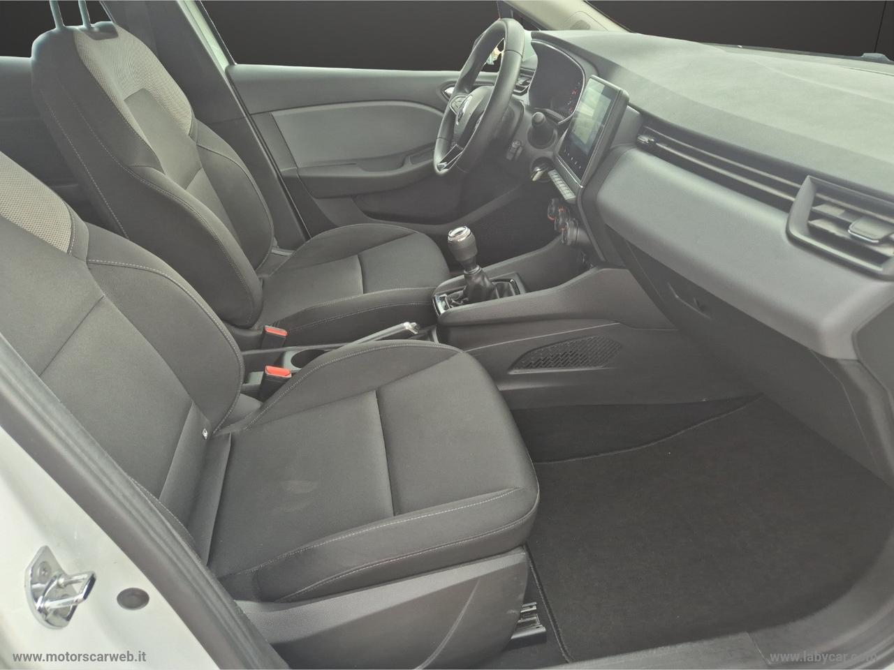 RENAULT Clio TCe 12V 100 CV 5p. Business