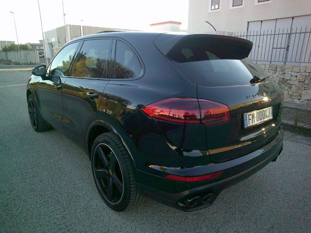 PORSCHE Cayenne 3.0 Diesel Platinum Edition