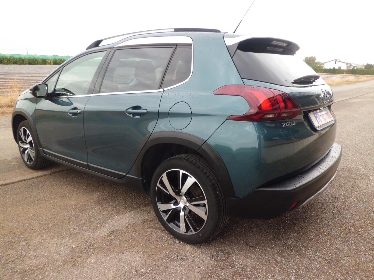 Peugeot 2008 BlueHDi 100 Allure