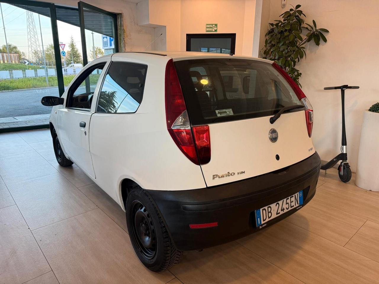 Fiat Punto 1.3 MJT Van