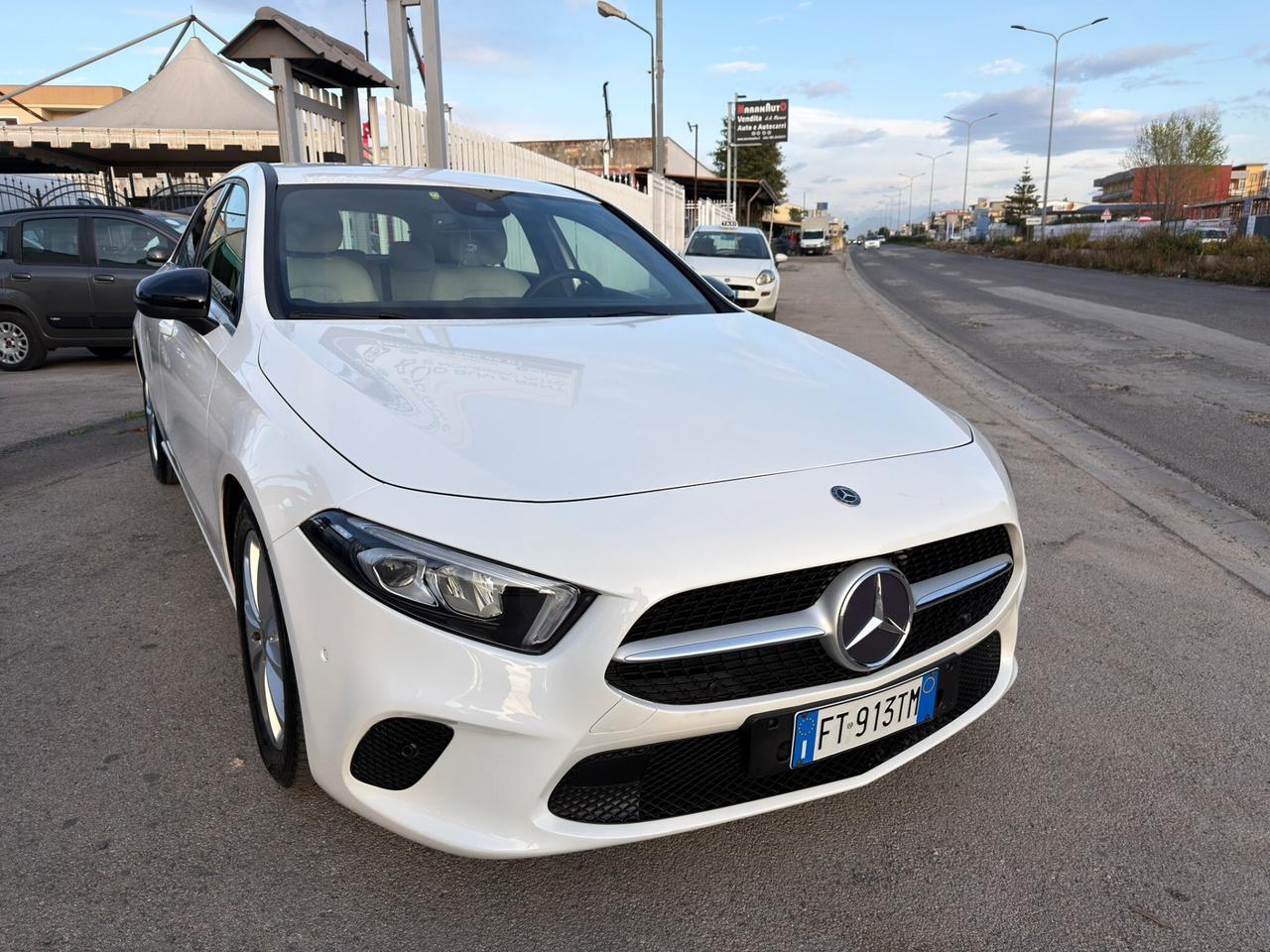 MERCEDES Classe A 180 d Sport Autom