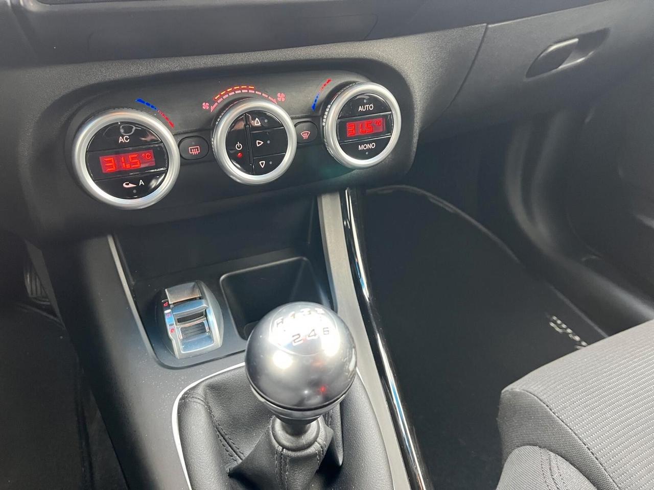 Alfa Romeo Giulietta 1.6 JTDm-2 105 CV Distinctive