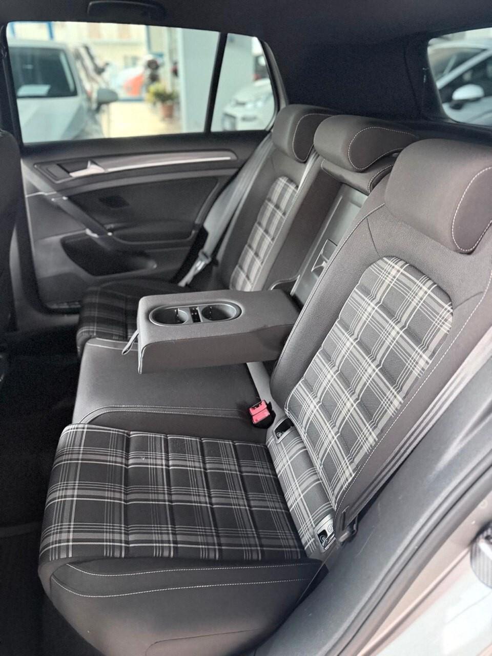 Volkswagen Golf GTD 2.0 TDI 5p. BlueMotion Technology