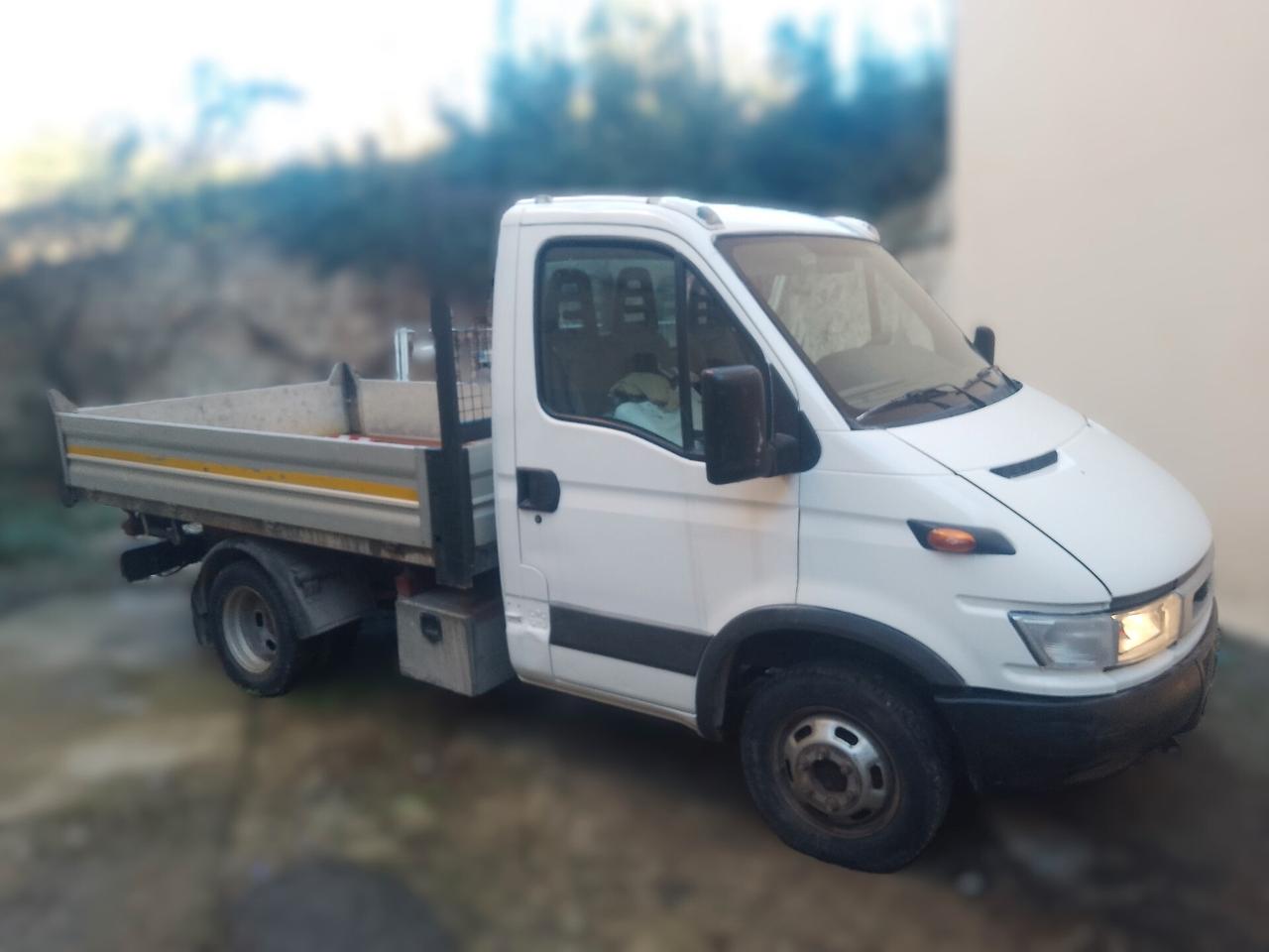 IVECO DAILY 35C11A DEL 2002 CON 140.000 KM