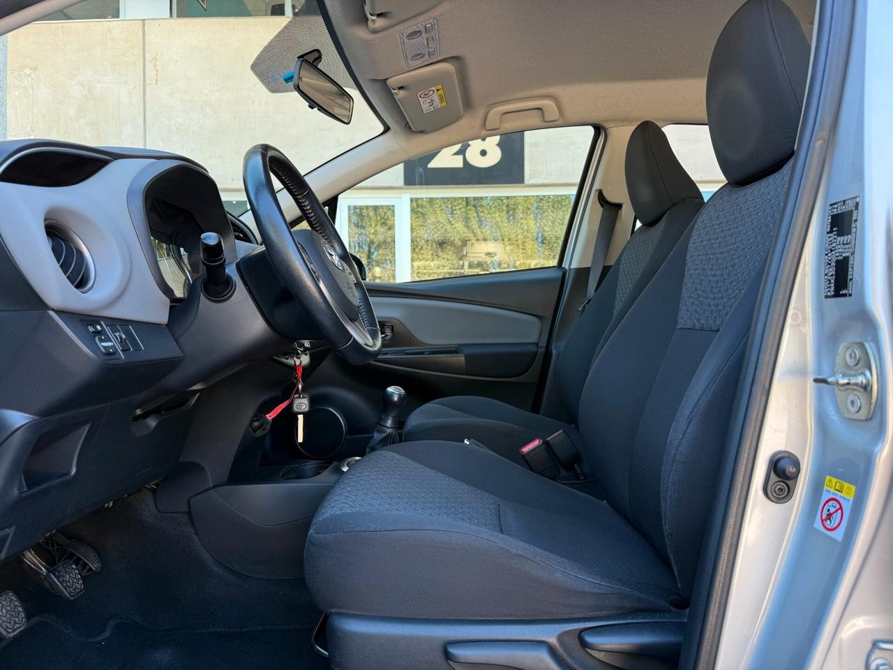 Toyota Yaris 1.0 5 porte neopatentati