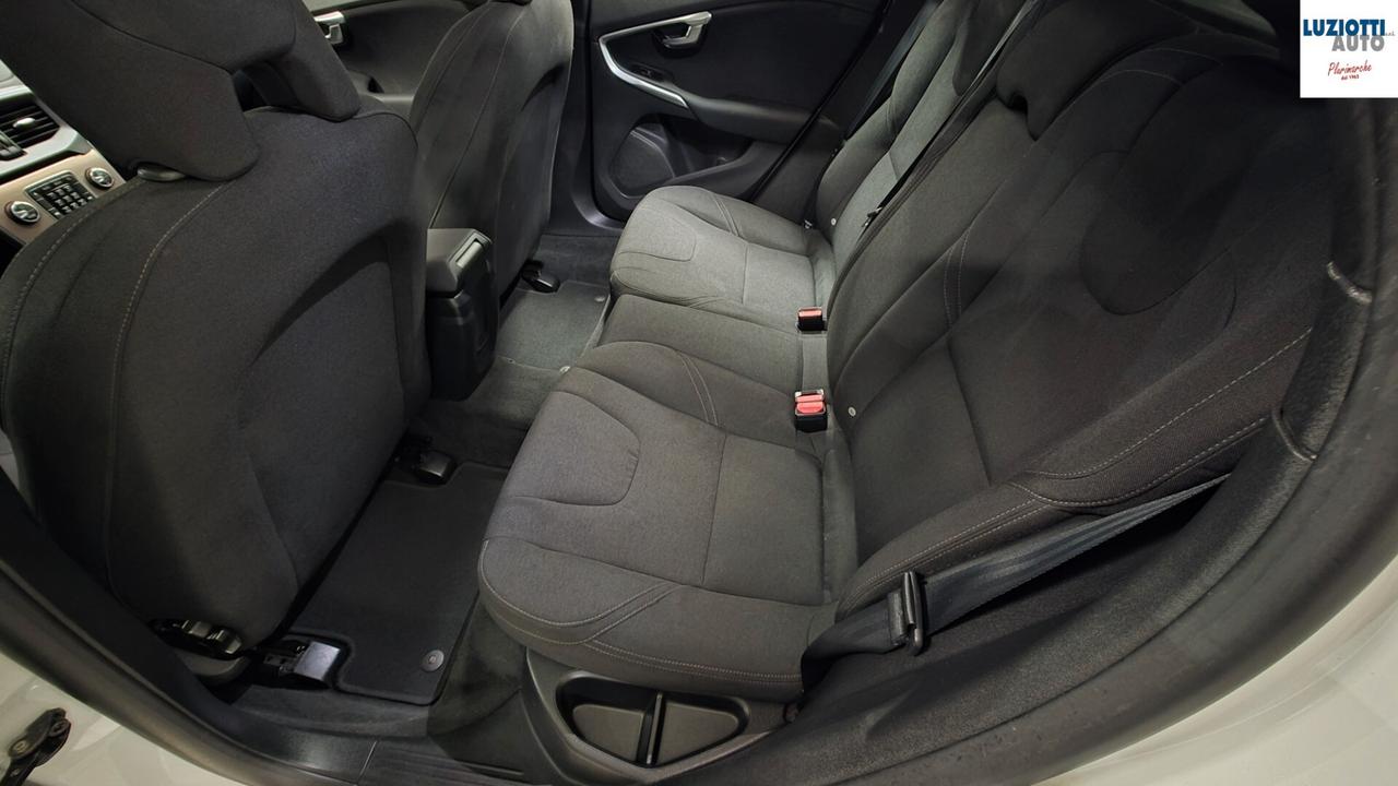 Volvo V40 Cross Country D2