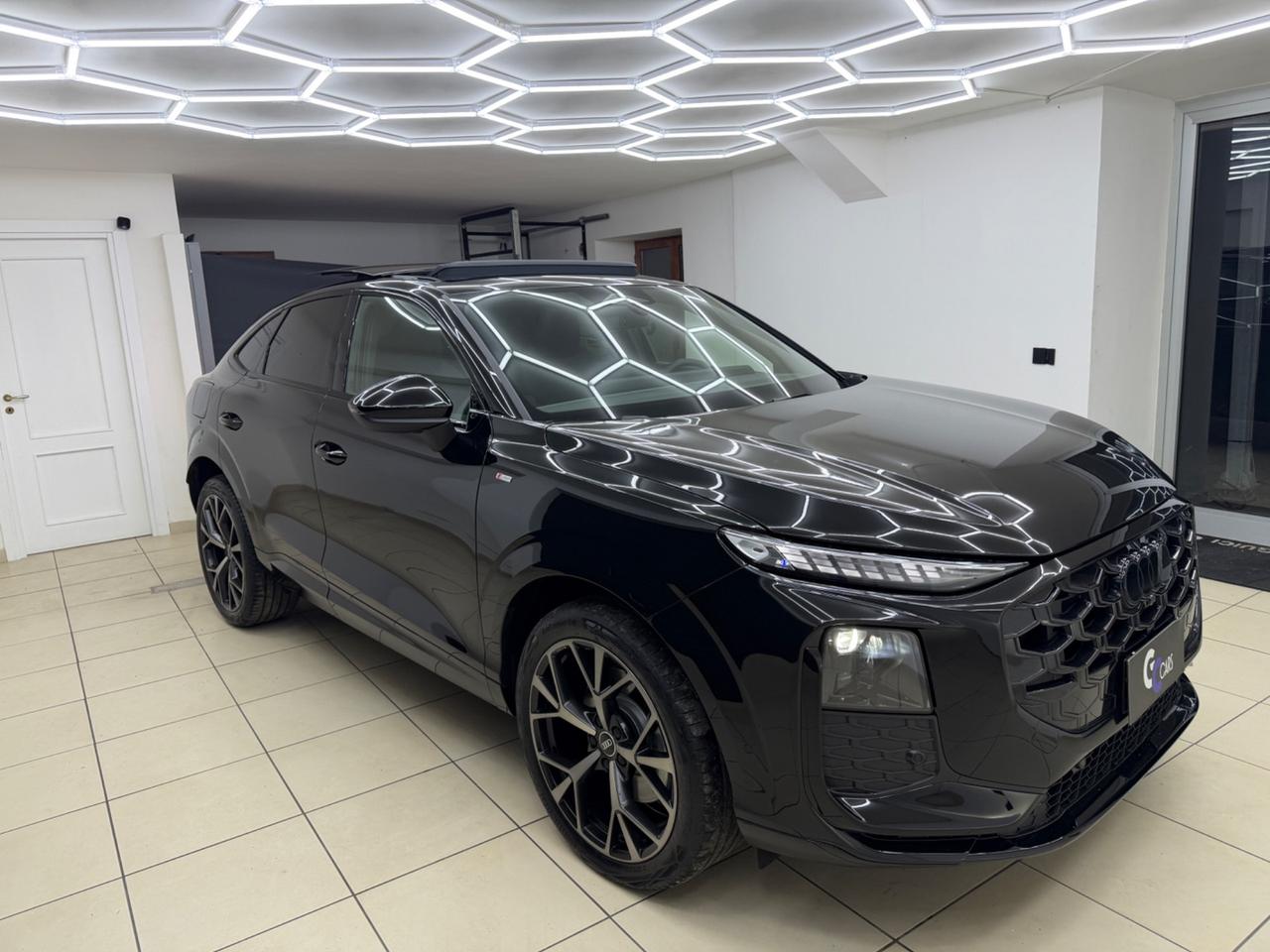 Audi Q3 SPB NEW MODEL 35 TDI S LINE KM0