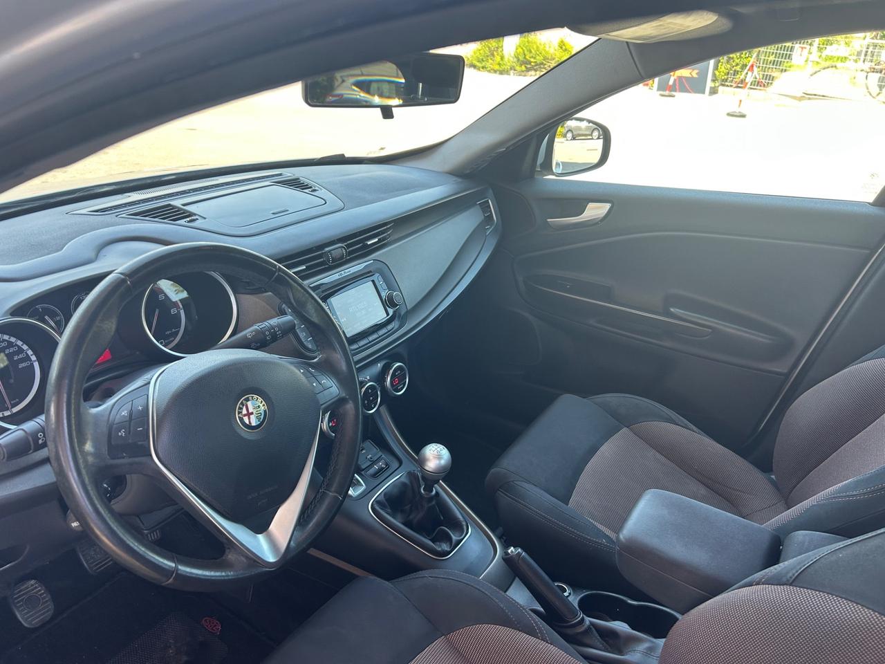 Alfa Romeo Giulietta 1.6 JTDm-2 105 CV Distinctive