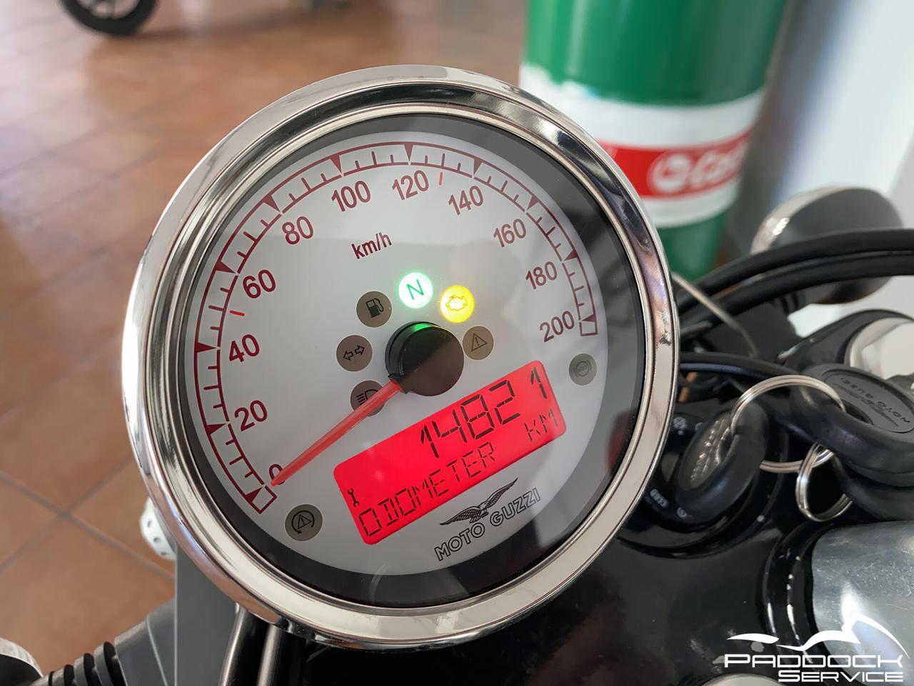 Moto Guzzi V9 Bobber 2016 nero opaco