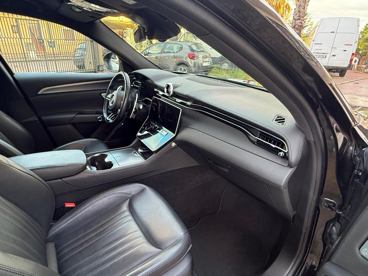 Maserati Grecale MHEV 300 CV AWD GT