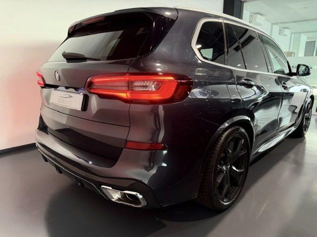 BMW X5 xDrive 30d 265CV M-SPORT 7 POSTI