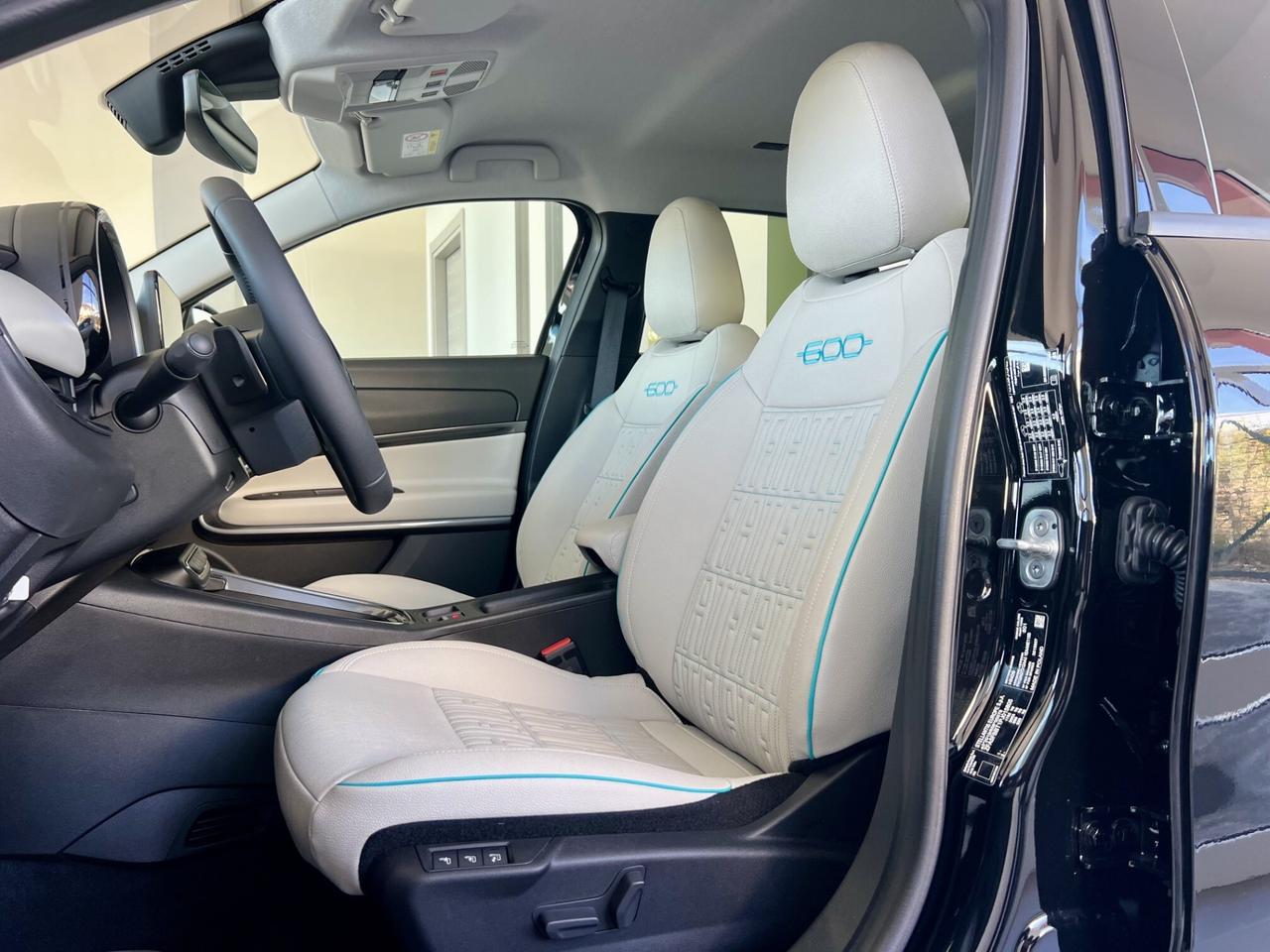 FIAT 600 HYBRID MHEV LA PRIMA - 2024