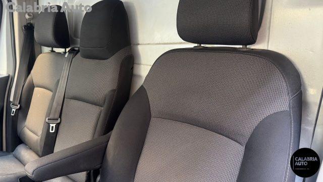 RENAULT Trafic T27 2.0 dCi 145CV PC-TN Furgone Energy Ice