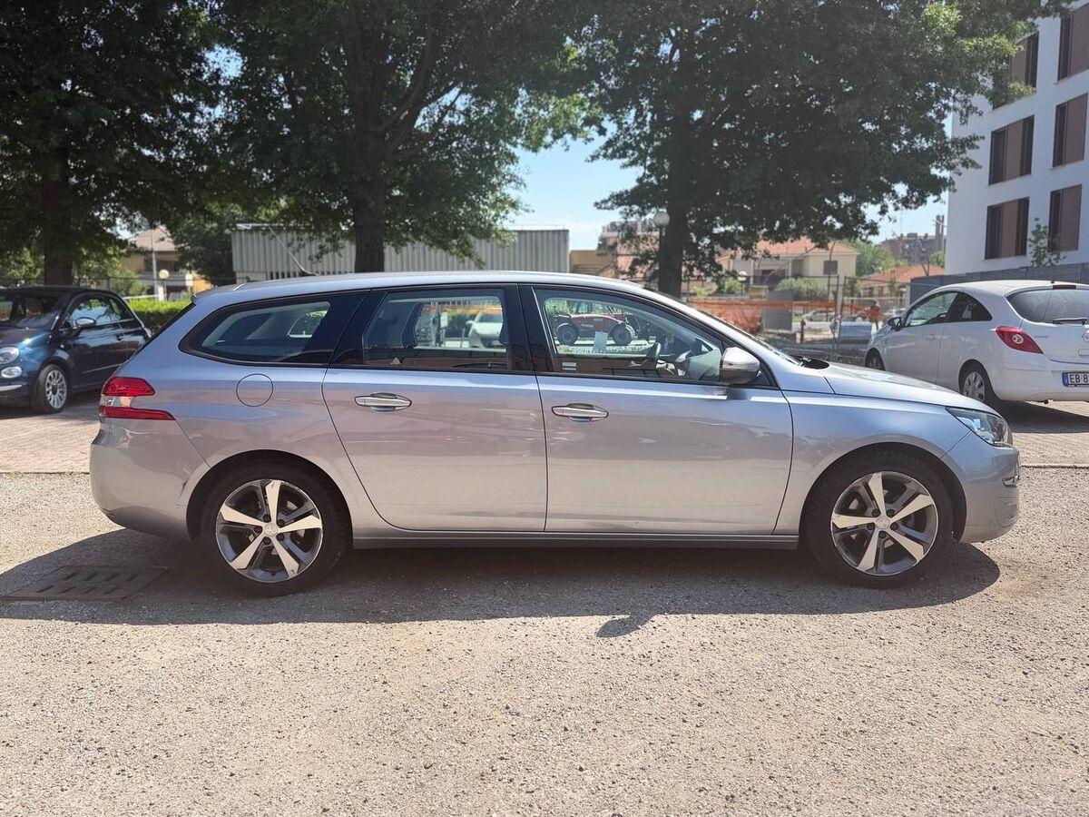 Peugeot 308 Station Wagon 1.2 pt t (e-thp) Allure s&s 130cv