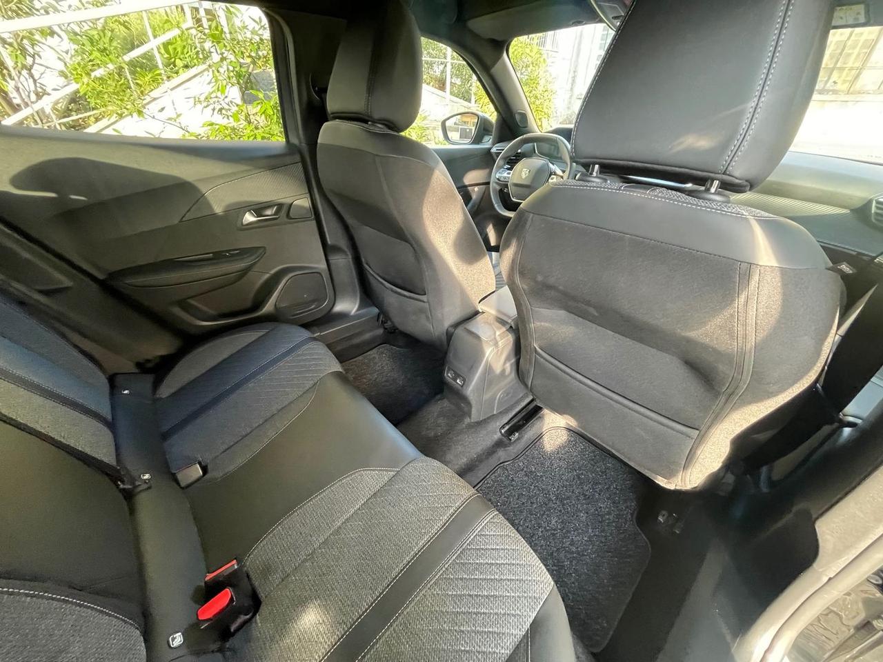 Peugeot 2008 Allure 1.2 PureTech 100 #5940
