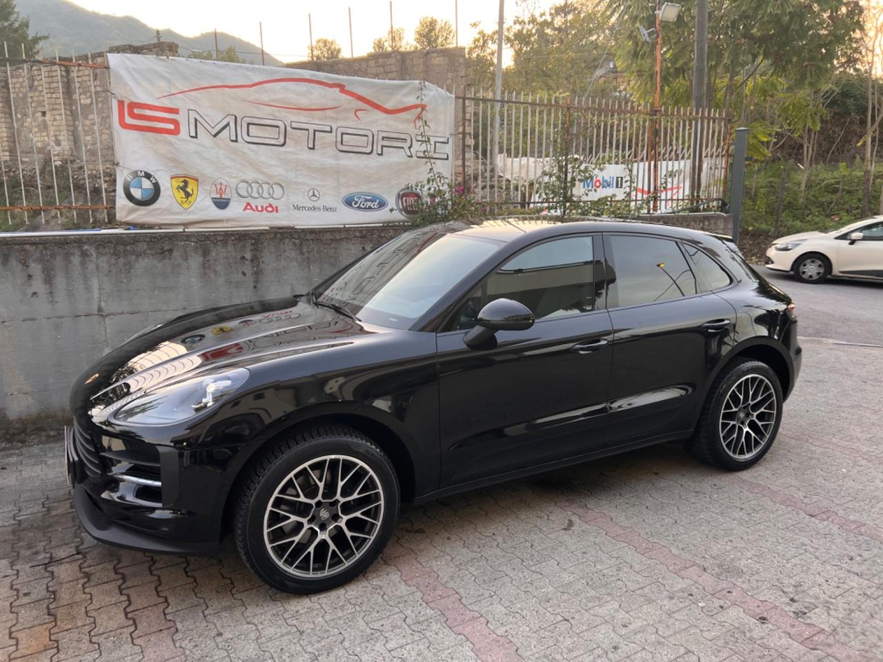 Porsche Macan 2.0 245Cv