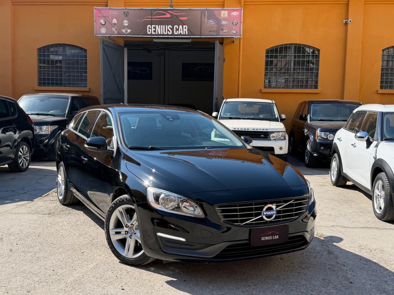 Volvo V60 D4 R-design Momentum