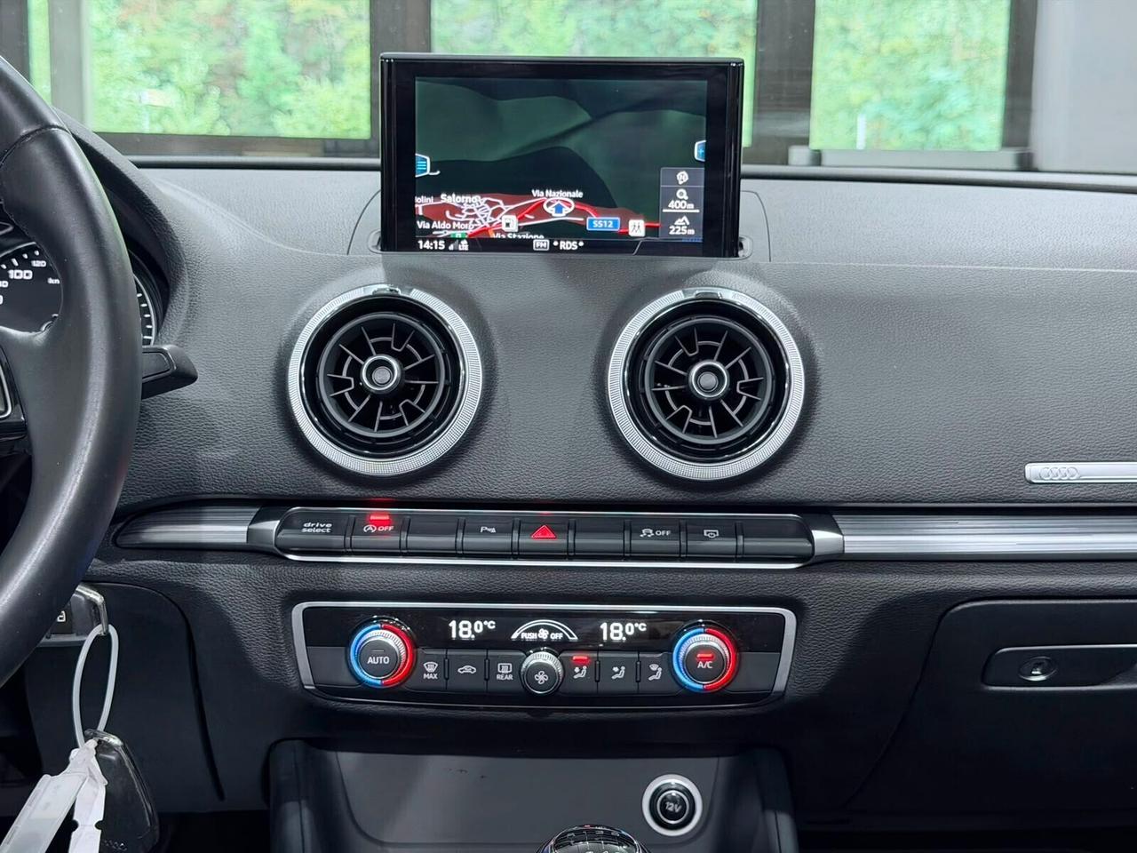 AUDI A3 CABRIO 1.6TDI 116CV SPORT 2018 LED/SENSORI