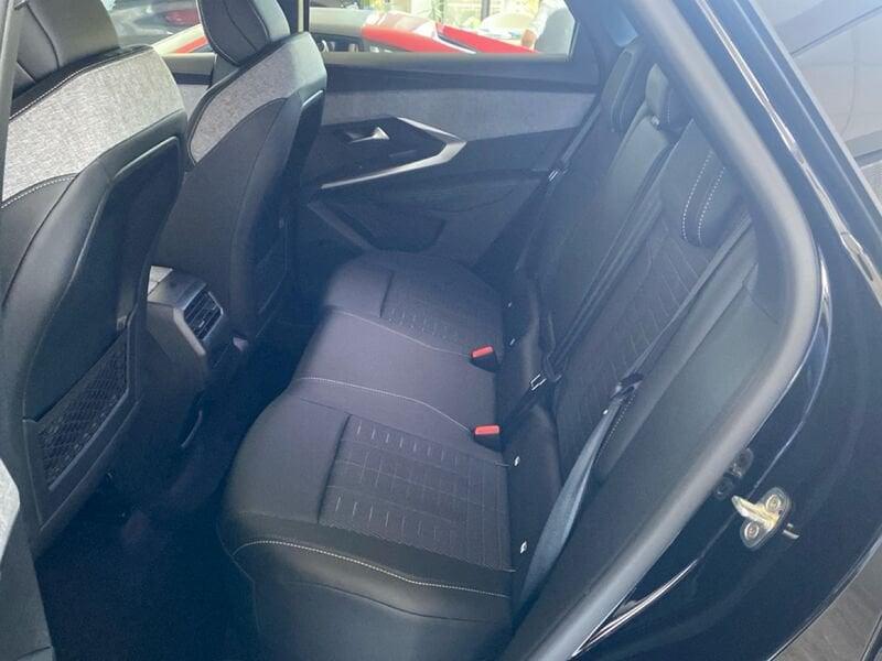 Peugeot 3008 Hybrid 145 GT e-DCS 6