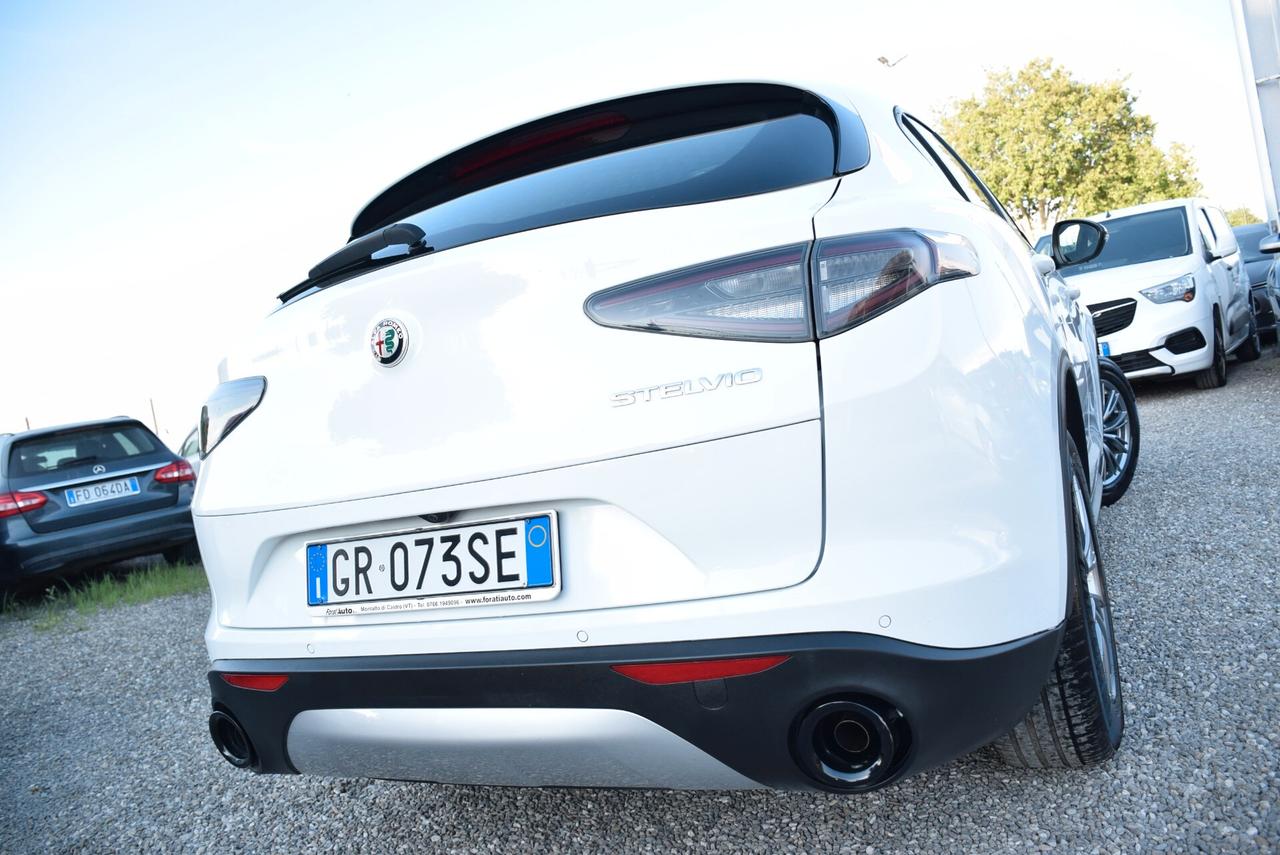 Alfa Romeo Stelvio ALFAROMEO NEW OMOLOGATA AUTOCARRO 5POSTI IVA DETR. 2.2TD 160CV AT8