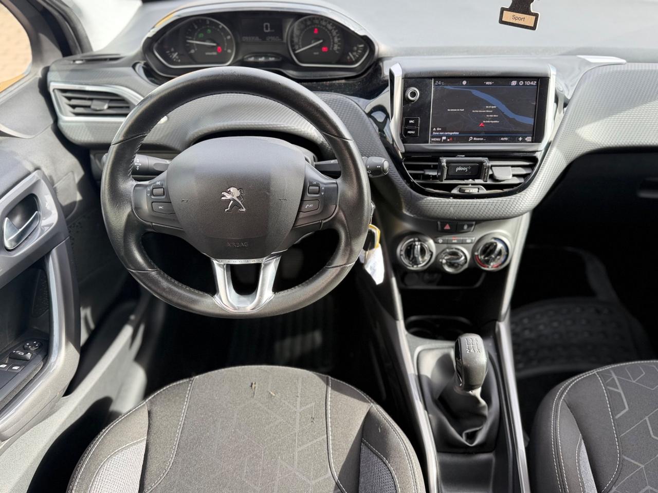 Peugeot 2008 BlueHDi 100 S&S Black Matt