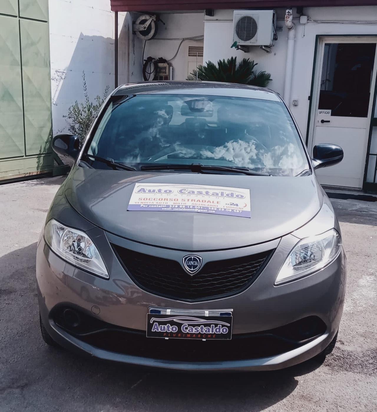 Lancia Ypsilon 1.2 69 CV 5 porte Platinum