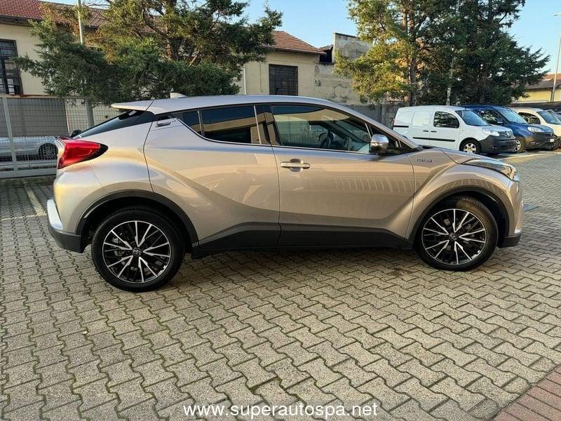 Toyota C-HR 5 Porte 1.8 Hybrid Lounge 2WD e-CVT 1.8h Lounge 2wd e-cvt my18