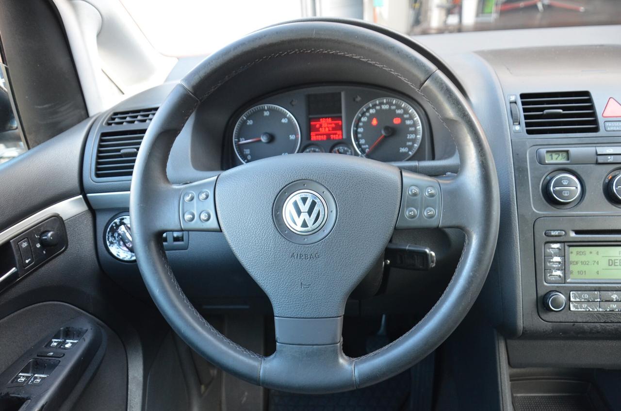 Volkswagen Touran 2.0 TDI 136CV Highline