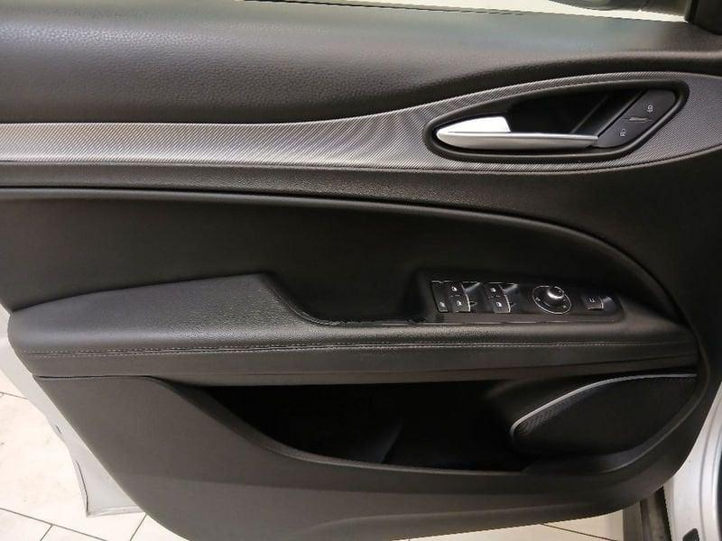 Alfa Romeo Stelvio 2.2 t Sprint Q4 190cv auto