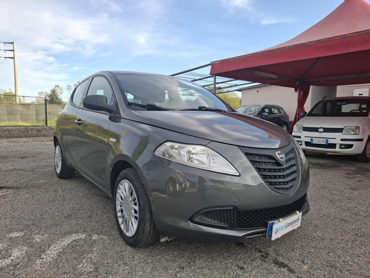 Lancia Ypsilon 1.2 69 CV Platinum