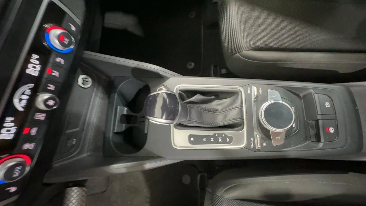 Audi Q2 35 TFSI S tronic Business Advanced