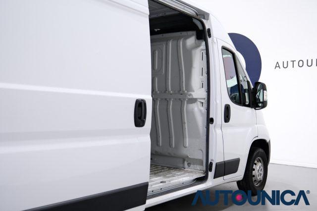 PEUGEOT Boxer 335 2.2 BLUEHDI 140 S&S PLM-TM FURGONE