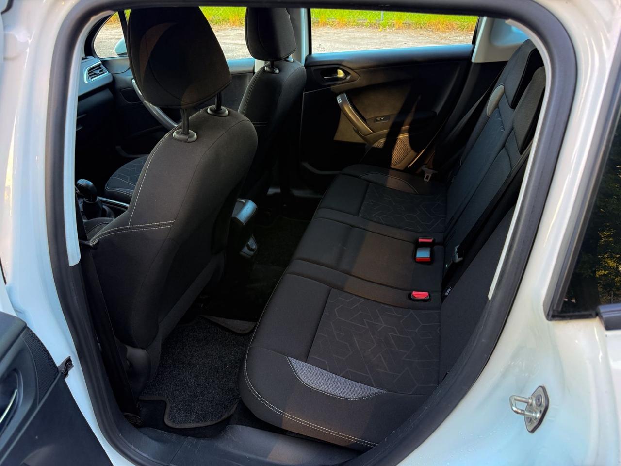 Peugeot 2008 BlueHDi 75 Active