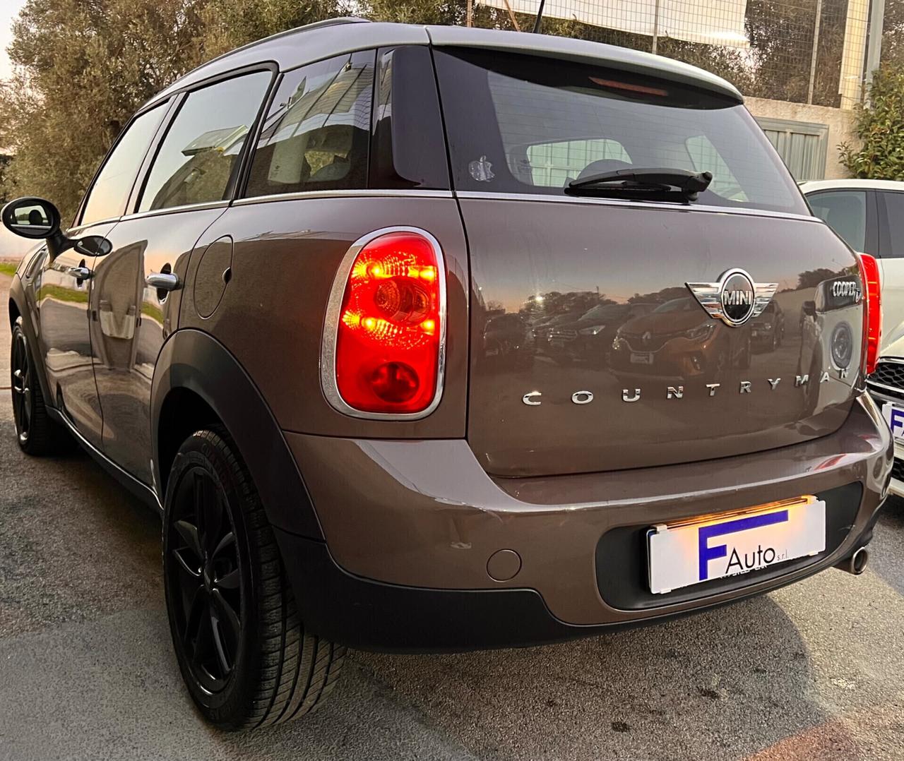 Mini Cooper D Countryman 1.6 ,cerchi nero lucido ,bicolore,ecc.