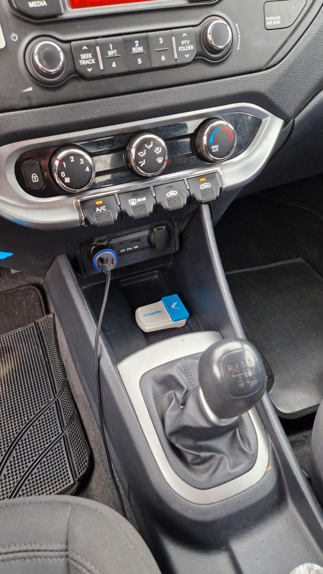 Kia Rio 1.1 CRDi WGT 5p. EX PLUS