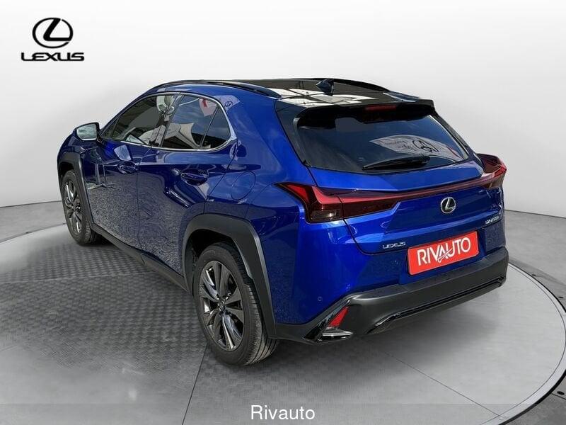 Lexus UX Hybrid Design